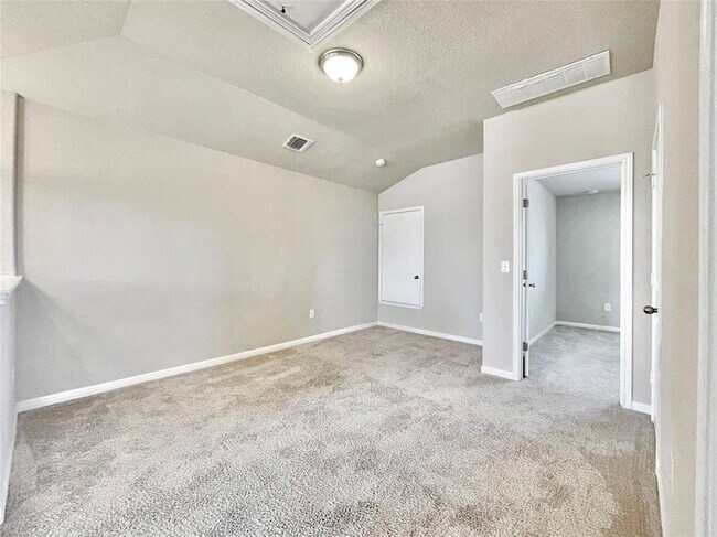 Building Photo - 417 Katmai Cir
