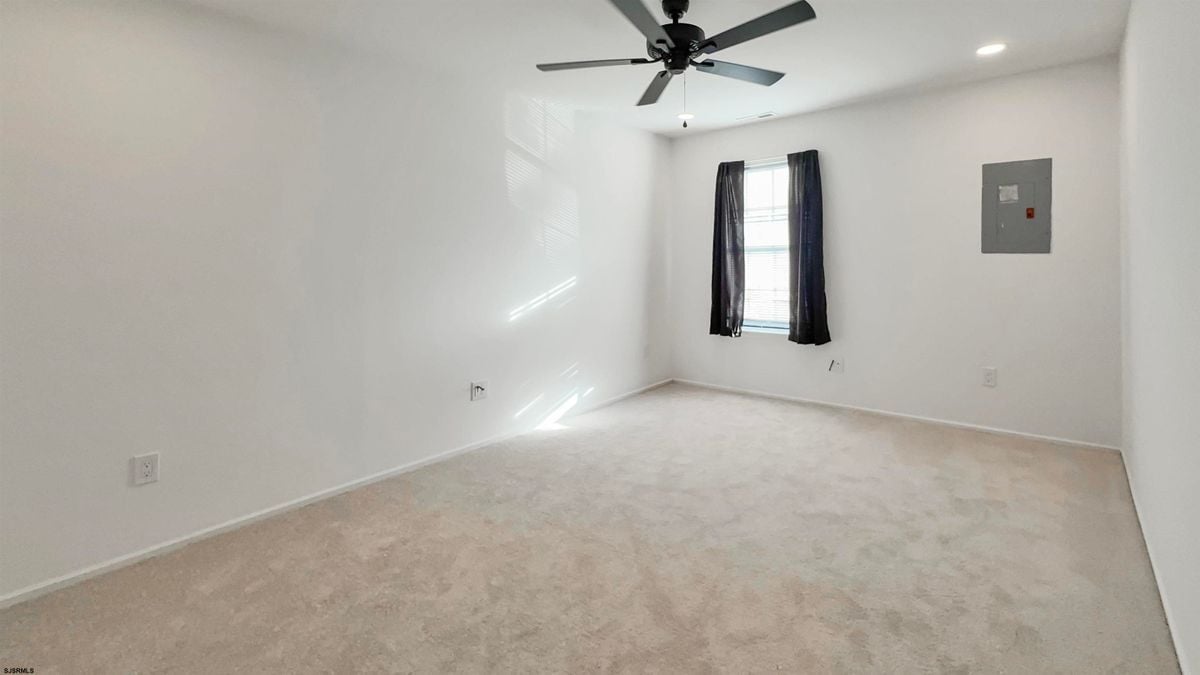 Building Photo - 2613 Boulder Ct