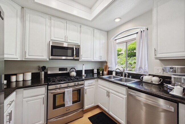 Building Photo - Stylish Laguna Niguel View Condo in Resort-Style Beach Community