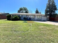 Building Photo - 919 Panorama Dr