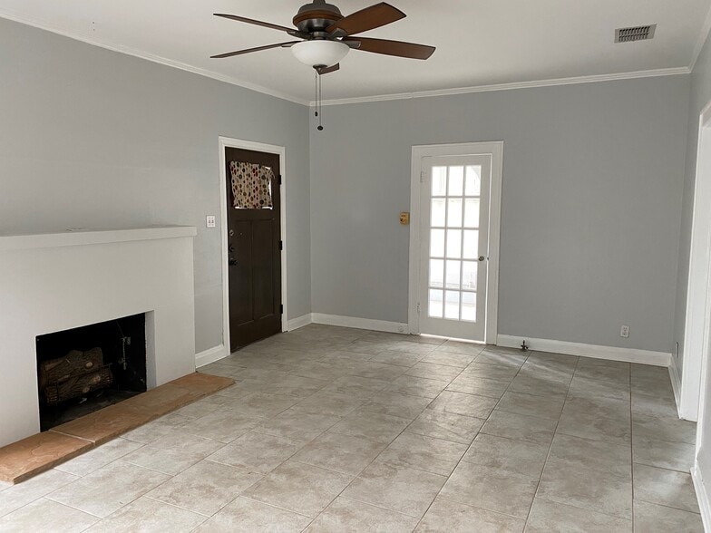 Building Photo - 341 Palmero