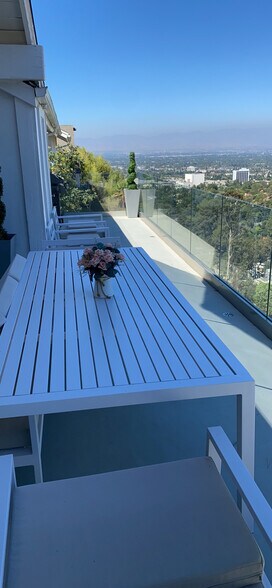 Building Photo - 3910 Cody Rd