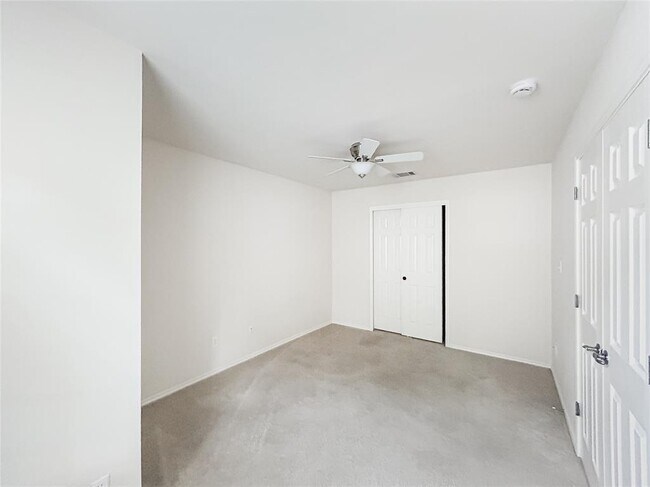 Building Photo - 7810 Squirrel Hollow Dr