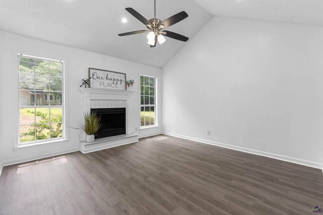 Building Photo - 118 Greentree Pkwy