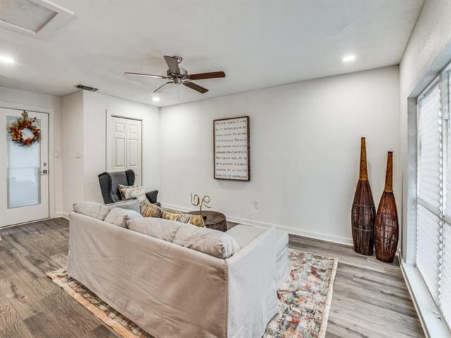 Building Photo - 2117 Beaumont St