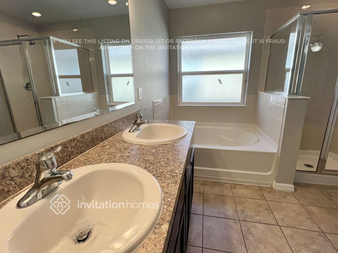 Building Photo - 5450 NW Pine Trail Cir