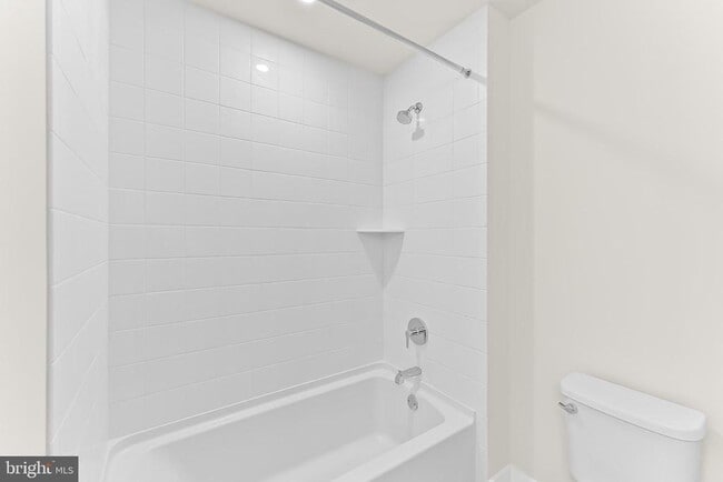 Building Photo - 734 S Matlack St