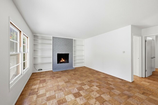 Building Photo - 429 Pope St