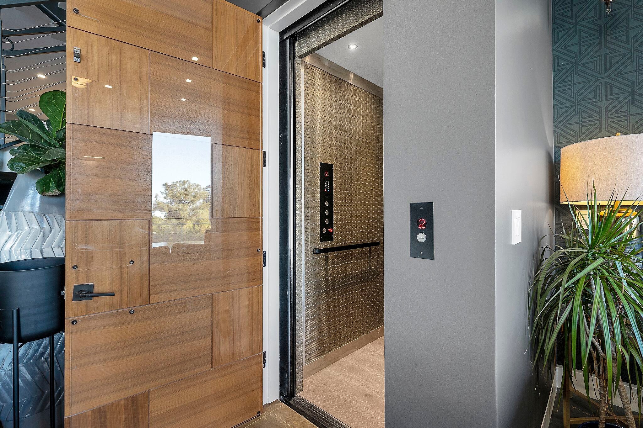 Building Photo - 3712 Broadlawn Dr