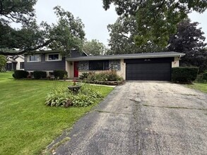 Building Photo - 12838 Artesian St