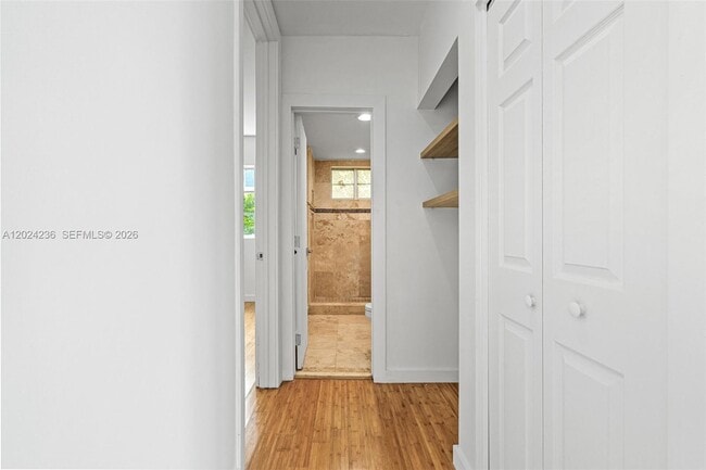 Building Photo - 7950 Tatum Waterway Dr