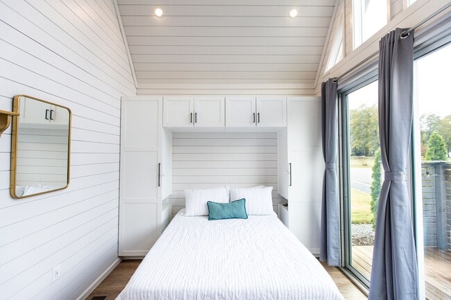 Building Photo - A Micro Home That Doesn't Feel Small!