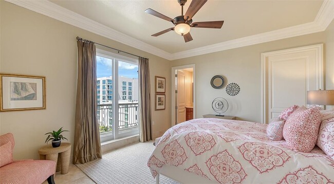 Building Photo - 464 Golden Gate Point