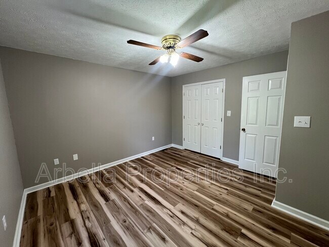 Building Photo - 2637 US-11W