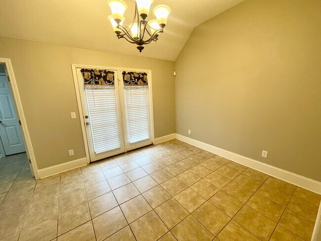 Building Photo - *MOVE IN SPECIAL* Beautiful Germantown School District Home in Ashbrooke