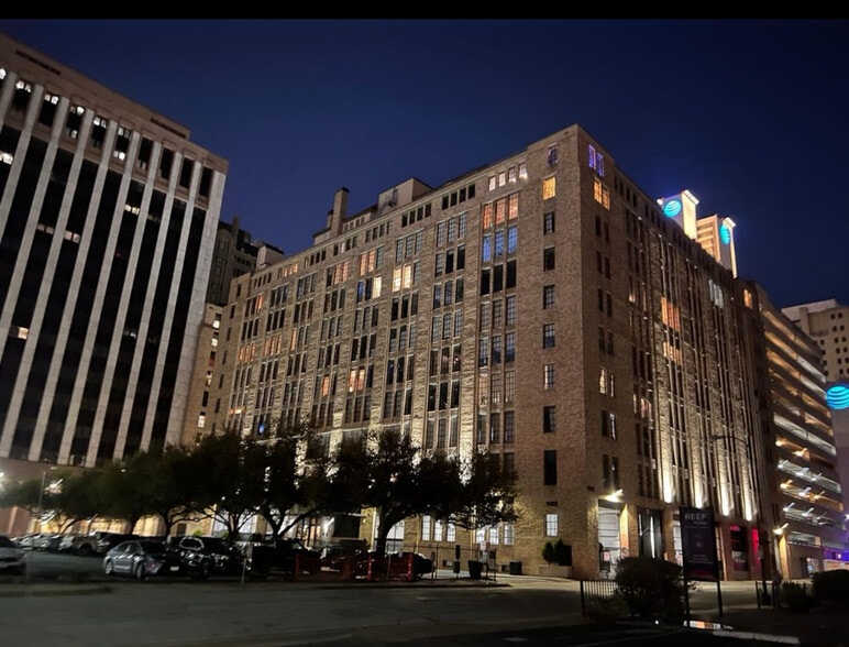 Exterior - 1122 Jackson St