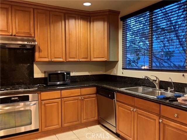 Building Photo - 128 E Broadway