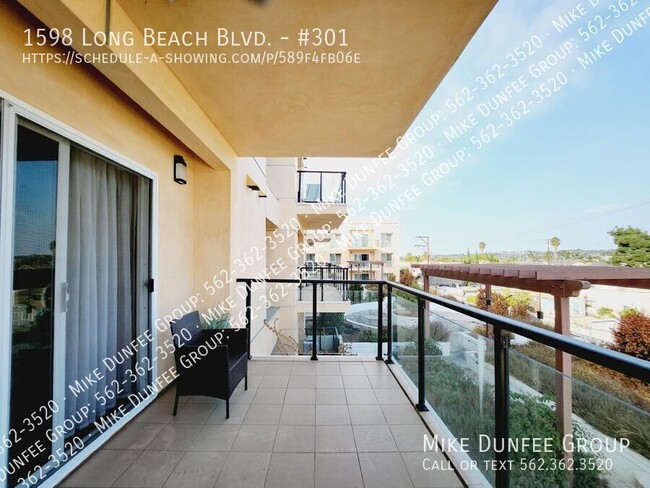 Building Photo - Unfurnished Contemporary One Bedroom, One ...