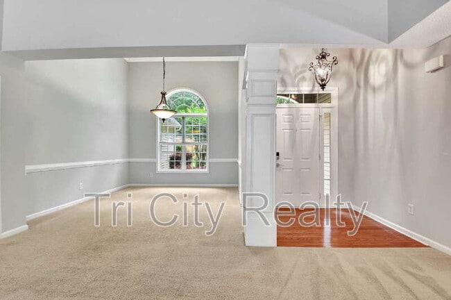 Building Photo - 69 Meadows Creek Ln