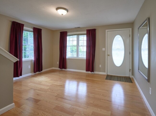 Building Photo - 9 Angela Rose Ln