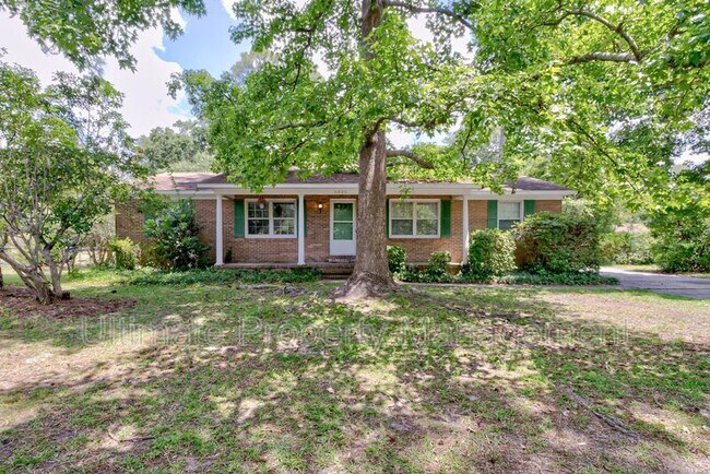 Primary Photo - 5025 Pine Needles Dr