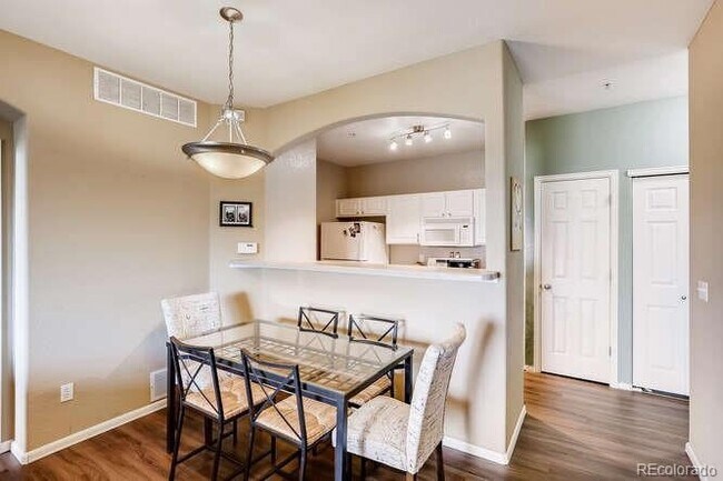 Building Photo - 5255 Memphis St