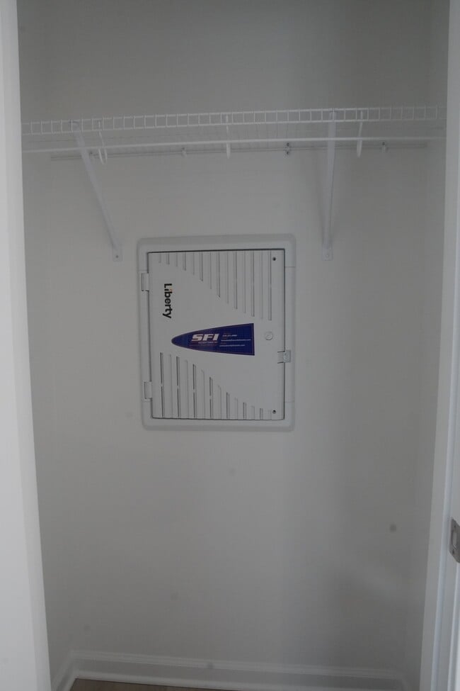 Building Photo - 2709 Hunter Woods Dr