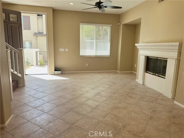 Building Photo - 18 Moonstone