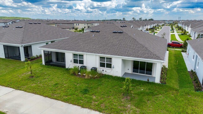 Building Photo - Towns at Woodsdale Villa! -3/2/2 in Wesley...