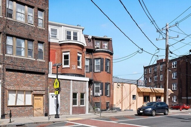 Building Photo - 88 Washington Ave