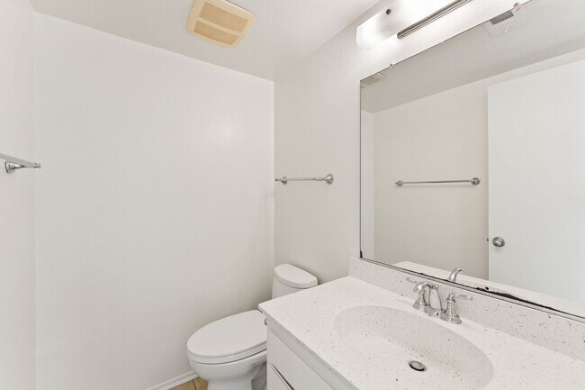 Building Photo - 17972 Baron Cir