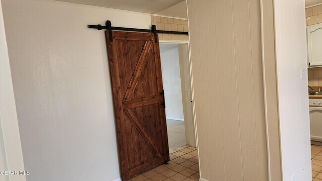 Building Photo - 5029 Tetons Dr