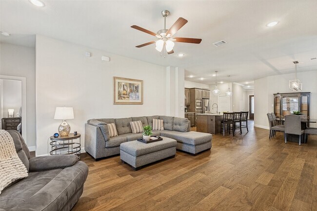 Building Photo - 2424 Preakness Pl