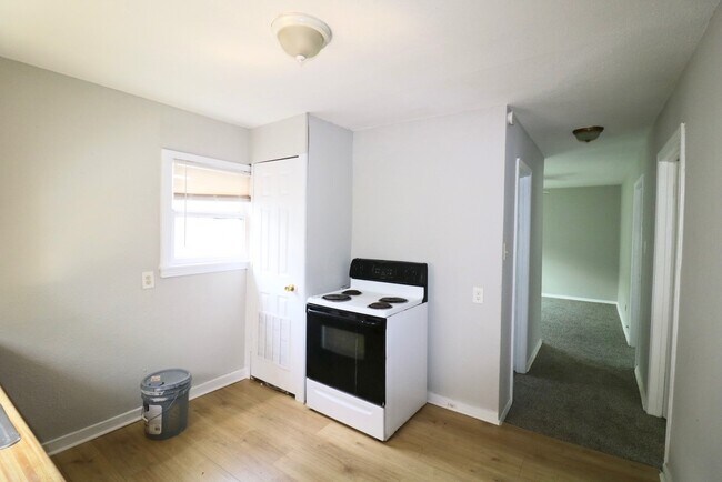Building Photo - 3102 Brackenridge St