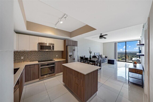 Building Photo - 5300 Paseo Blvd