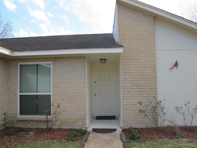 Primary Photo - 14207 Long River Ct