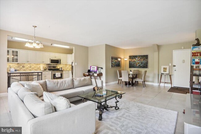 Building Photo - 10500 ROCKVILLE PIK