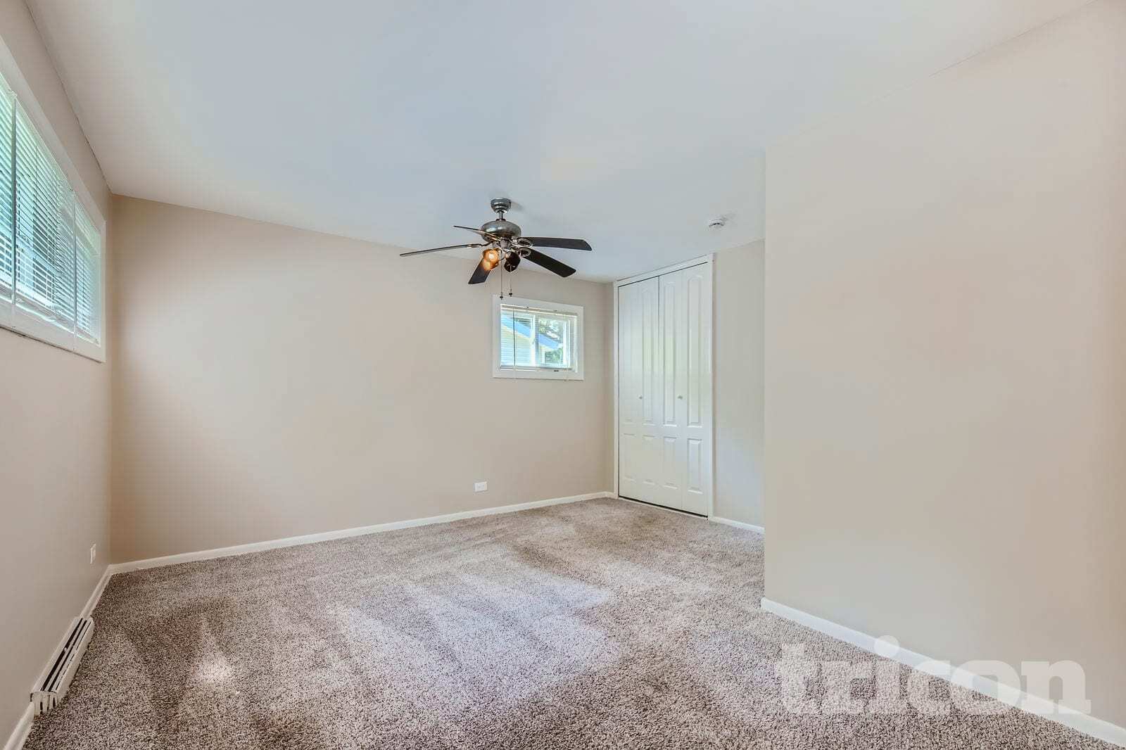 Building Photo - 612 W James St