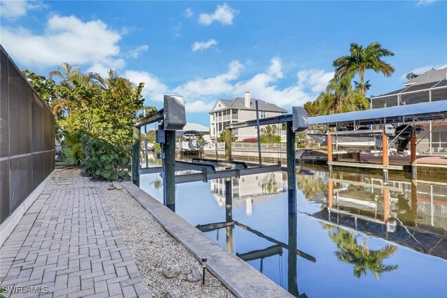 Building Photo - 1282 Belaire Ct