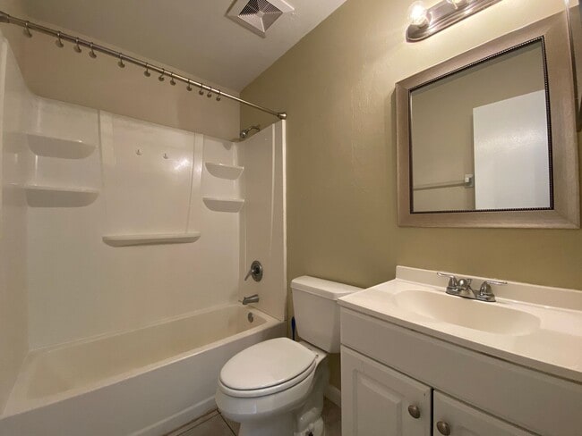 Building Photo - 2601 47th Terrace SW