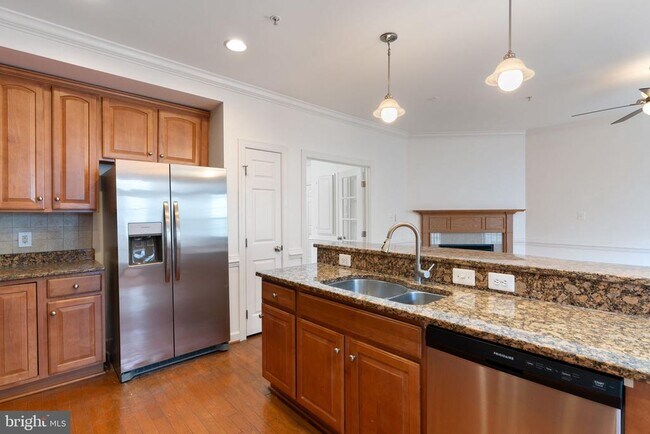 Building Photo - 5675 Harrington Falls Ln