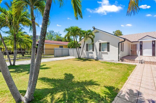 Building Photo - 113 NW 57th St