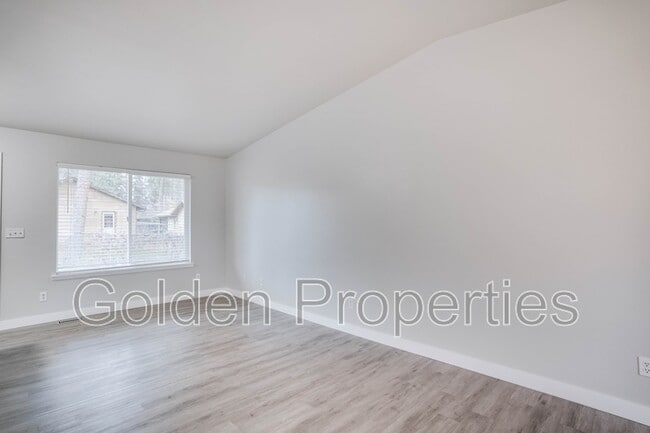 Building Photo - 3800 E 2nd Ave