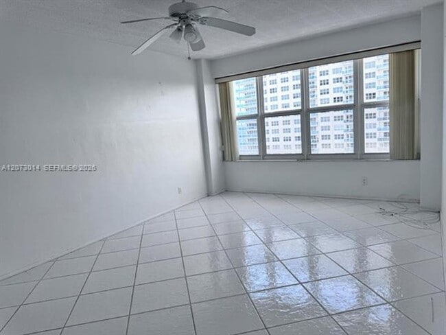 Building Photo - 4010 Galt Ocean Dr