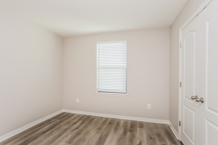 Building Photo - 652 Chatham Walk Dr