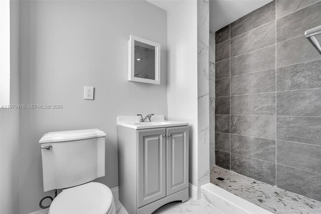 Building Photo - 130 SW 31st Ct