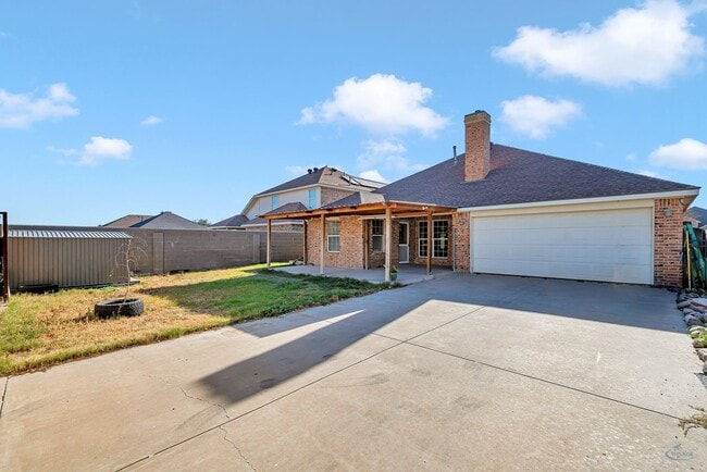 Building Photo - 6915 Robbie Rd