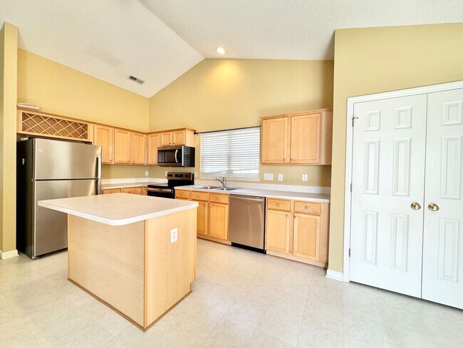 Building Photo - 4800 Corinthian Way