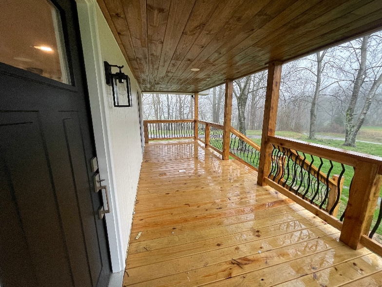 Building Photo - 3082 Valley Creek Rd