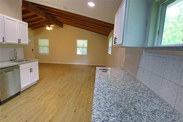 Building Photo - 142 Andrea St